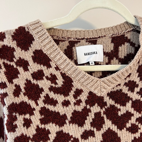Nanushka V Neck Camel print sweater - Picture 3 of 3